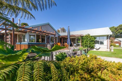 Photo of property in 70 Central Takaka Road, Takaka, 7183