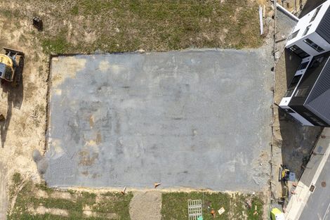 Photo of property in 8 Tarapuka Road, Kenepuru, 5022