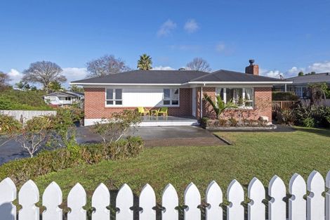 Photo of property in 1/6 Cherry Road, Bucklands Beach, Auckland, 2014