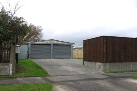 Photo of property in 24 Motuoapa Place, Kelvin Grove, Palmerston North, 4414