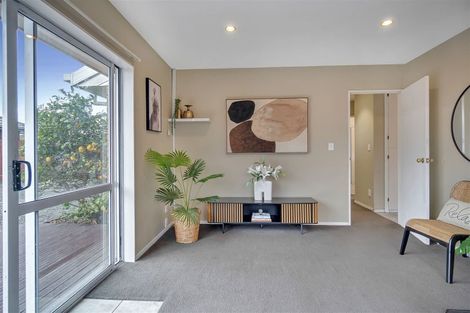 Photo of property in 2/40 Wilson Street, Islington, Christchurch, 8042