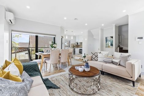 Photo of property in 4225a Great North Road, Glendene, Auckland, 0602