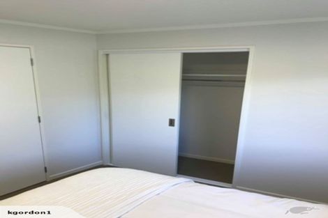 Photo of property in 29a Woodglen Road, Glen Eden, Auckland, 0602