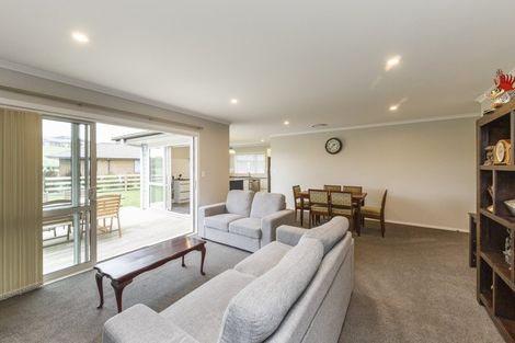 Photo of property in 14 Whio Avenue, Feilding, 4775