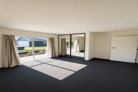 Photo of property in 6 Rowanwood Close, Halswell, Christchurch, 8025