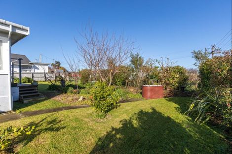 Photo of property in 52 Richmond Street, Waitara, 4320