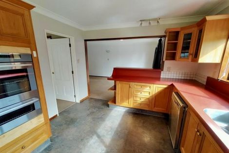 Photo of property in 100 Russell Street, Palmerston North, 4414