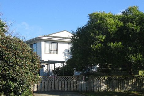 Photo of property in 372 Mazengarb Road, Paraparaumu, 5032