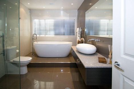 Photo of property in 84 Clovelly Road, Bucklands Beach, Auckland, 2012