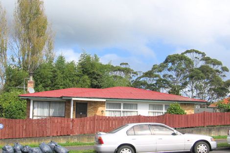 Photo of property in 11 Oates Road, Glen Eden, Auckland, 0602