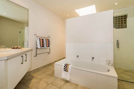 Photo of property in 29 Belmont Terrace, Milford, Auckland, 0620