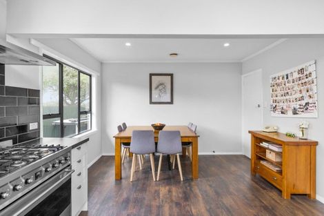 Photo of property in 135 Harold Holt Avenue, Pirimai, Napier, 4112