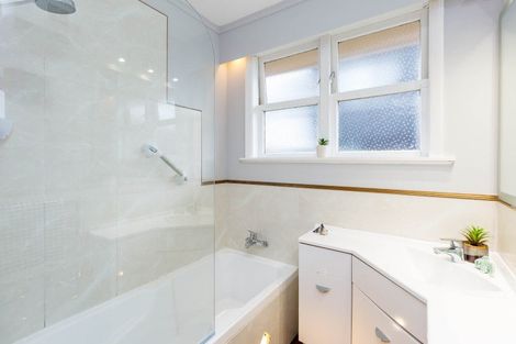 Photo of property in 40 Moeraki Road, Maoribank, Upper Hutt, 5018