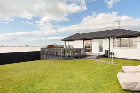 Photo of property in 17 Upland Street, Brookfield, Tauranga, 3110