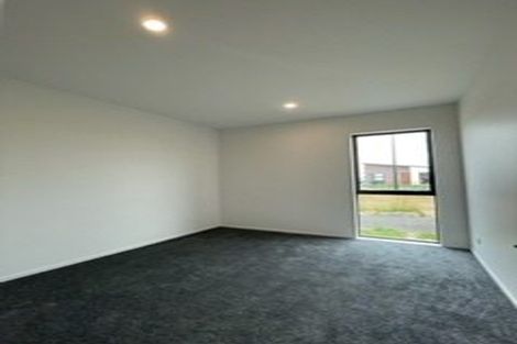 Photo of property in 7 Taiororua Avenue, Massey, Auckland, 0614