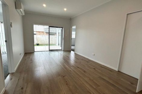 Photo of property in 61d Wellington Street, Pukekohe, 2120