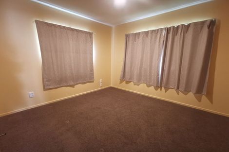 Photo of property in 16 Gladson Avenue, Sockburn, Christchurch, 8042