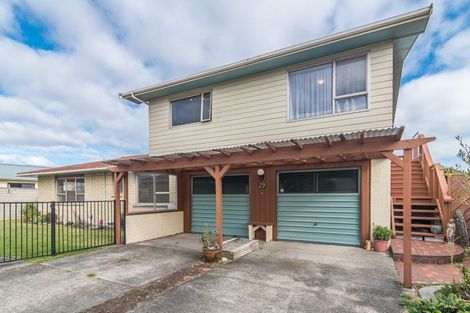 Photo of property in 29 Frimley Terrace, Waikanae Beach, Waikanae, 5036