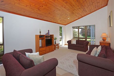Photo of property in 13 Vintage Drive, Henderson, Auckland, 0612