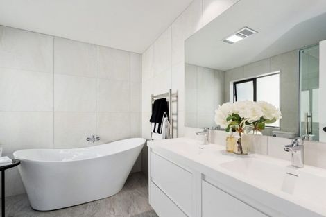 Photo of property in 32 Bounty Road, Long Bay, Auckland, 0630