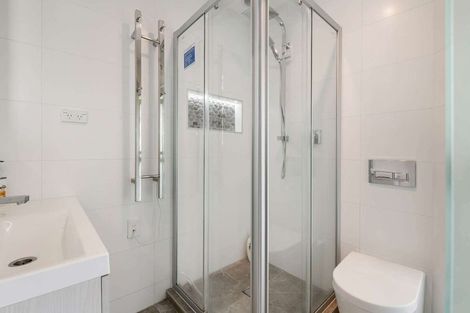 Photo of property in 6 Lancelot Road, Orewa, 0931