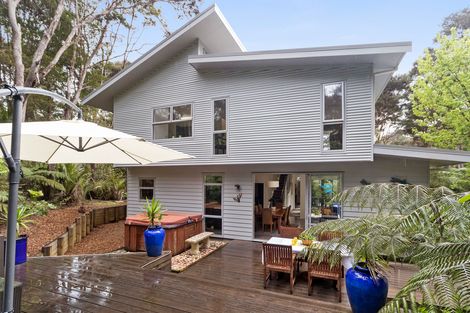 Photo of property in 190a Huia Road, Titirangi, Auckland, 0604