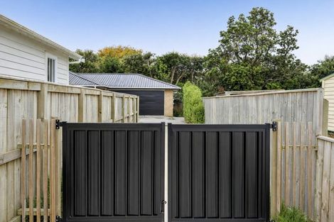 Photo of property in 603a Haowhenua Place, Hawera, 4674