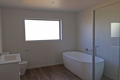 Photo of property in 66 Obelisk Street, Wanaka, 9305