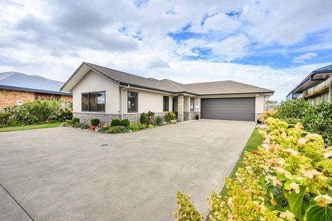 Photo of property in 8 Stonebridge Heights, Feilding, 4702