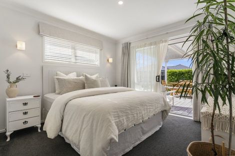 Photo of property in 19 Silver Fern Lane, Papamoa, 3118