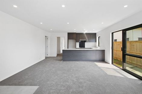 Photo of property in 9 Poutawa Lane, Clarks Beach, 2122