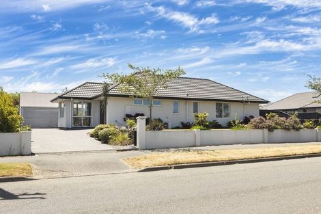 Photo of property in 215 Mairehau Road, Burwood, Christchurch, 8083