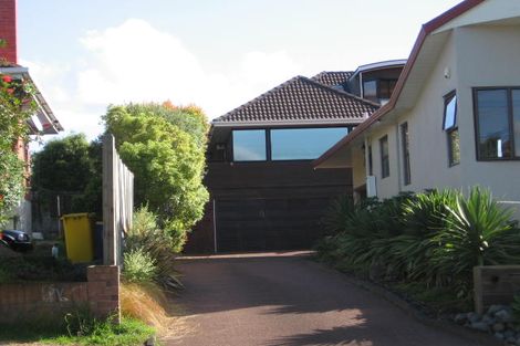 Photo of property in 2/324 Beach Road, Campbells Bay, Auckland, 0630