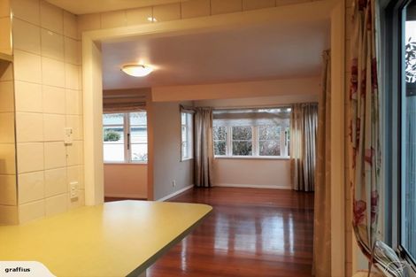 Photo of property in 43 Pitcairn Crescent, Bryndwr, Christchurch, 8053