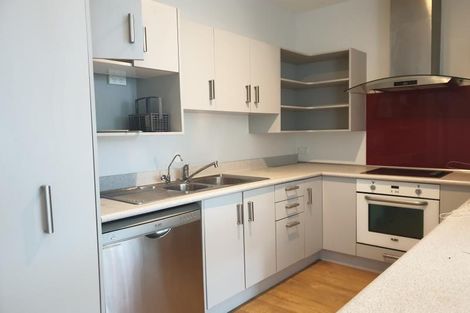 Photo of property in 32 Severn Street, Island Bay, Wellington, 6023