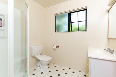 Photo of property in 17 Corsham Grove, Churton Park, Wellington, 6037