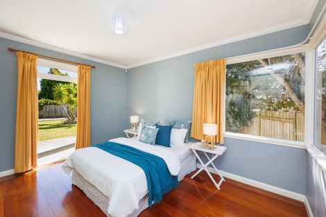 Photo of property in 16 College Street, Awapuni, Palmerston North, 4412