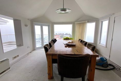 Photo of property in 2 Palliser Road, Roseneath, Wellington, 6011