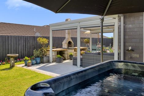 Photo of property in 2 Bernies Way, Ohauiti, Tauranga, 3112