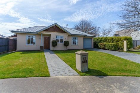 Photo of property in 2/12 Mounter Avenue, Northwood, Christchurch, 8051