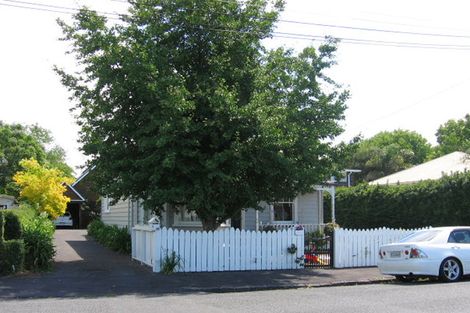 Photo of property in 2/49 Ohinerau Street, Remuera, Auckland, 1050