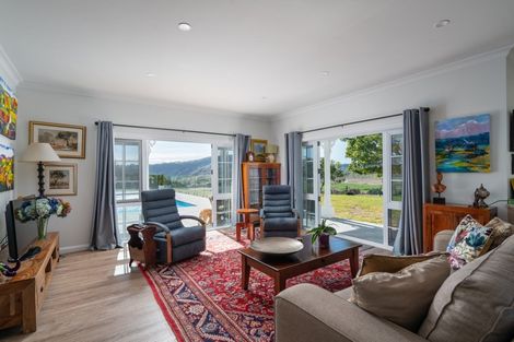 Photo of property in 36 Kaiapo Road, Acacia Bay, Taupo, 3385