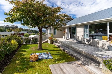 Photo of property in 10 Sretlaw Place, Brockville, Dunedin, 9011