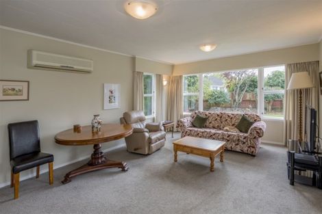 Photo of property in 15a Kawiu Road, Levin, 5510