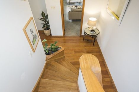 Photo of property in 546 Featherston Street, Roslyn, Palmerston North, 4414