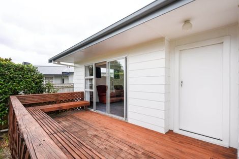 Photo of property in 79 Apollo Parade, Milson, Palmerston North, 4414