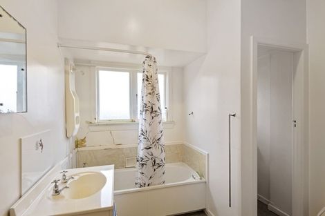 Photo of property in 27 Isabella Place, Waltham, Christchurch, 8011