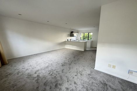 Photo of property in Lynn Park Terrace, 26/12 Ambrico Place, New Lynn, Auckland, 0600