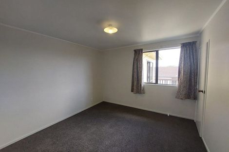 Photo of property in 2/19 Silver Creek Road, Weymouth, Auckland, 2103