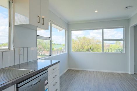 Photo of property in 2 Princess Street, Dannevirke, 4930